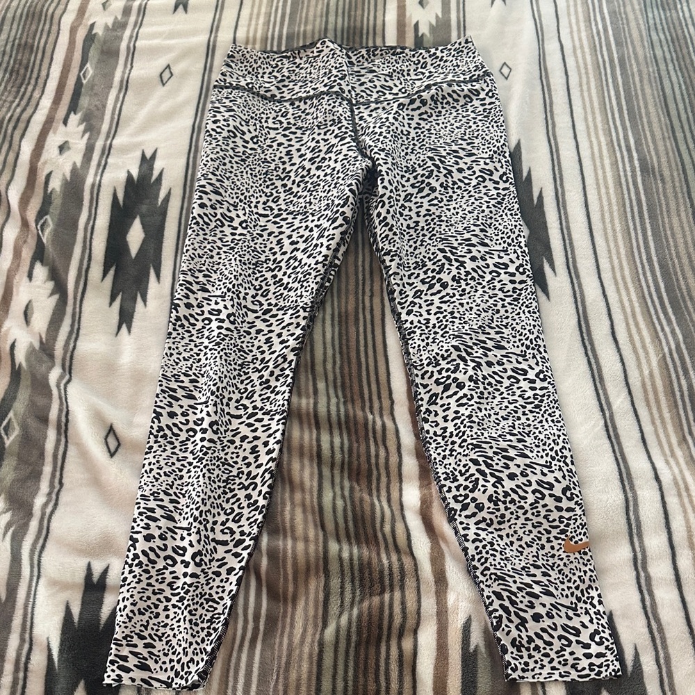 Nike Black and White Dri-FIT Leggings size large